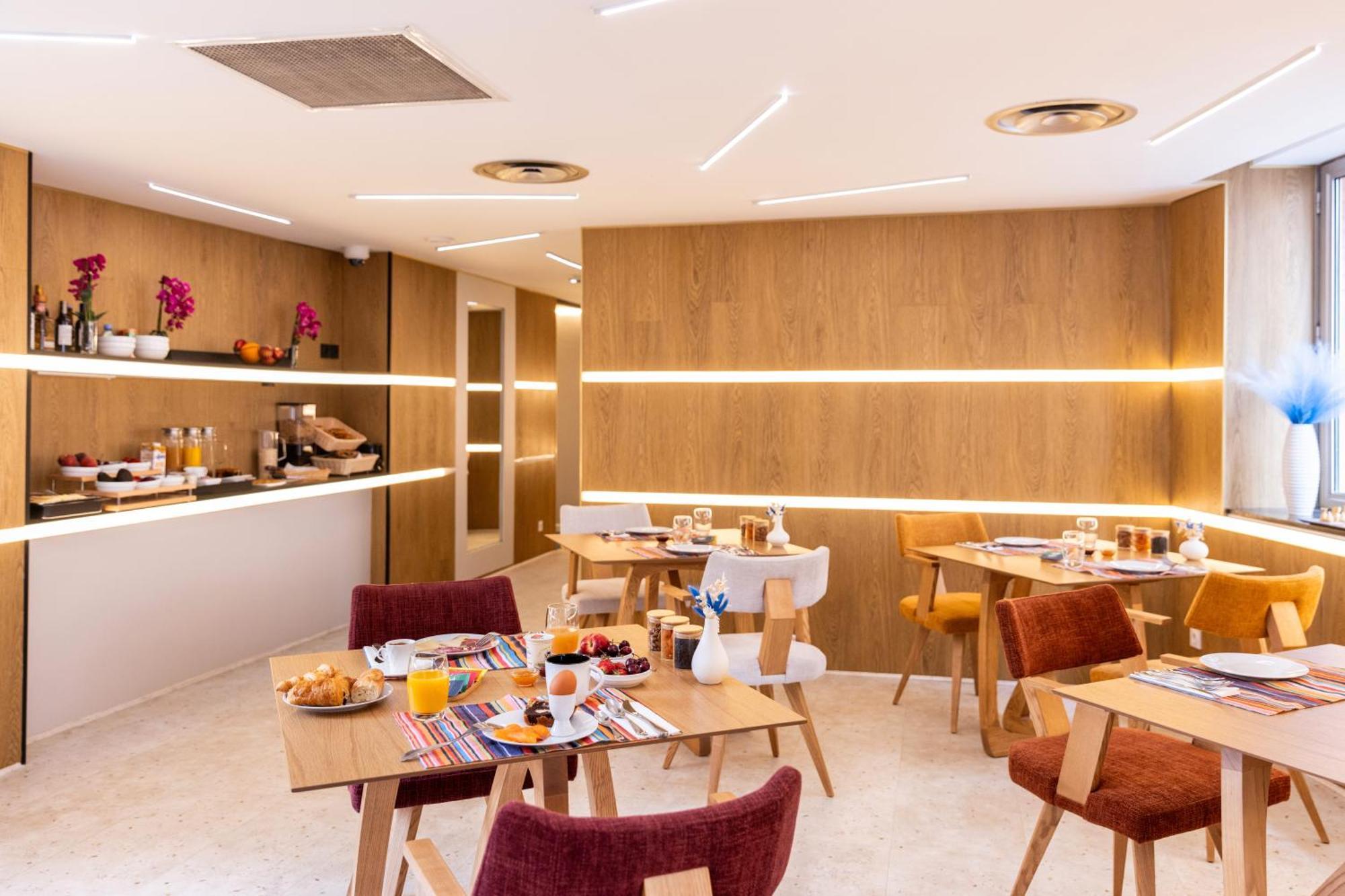 Ovyo Hotel 4*